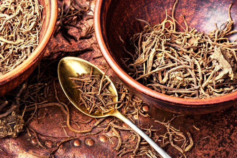 Chá de Valeriana: Um Guia Completo para Relaxamento e Sono Tranquilo